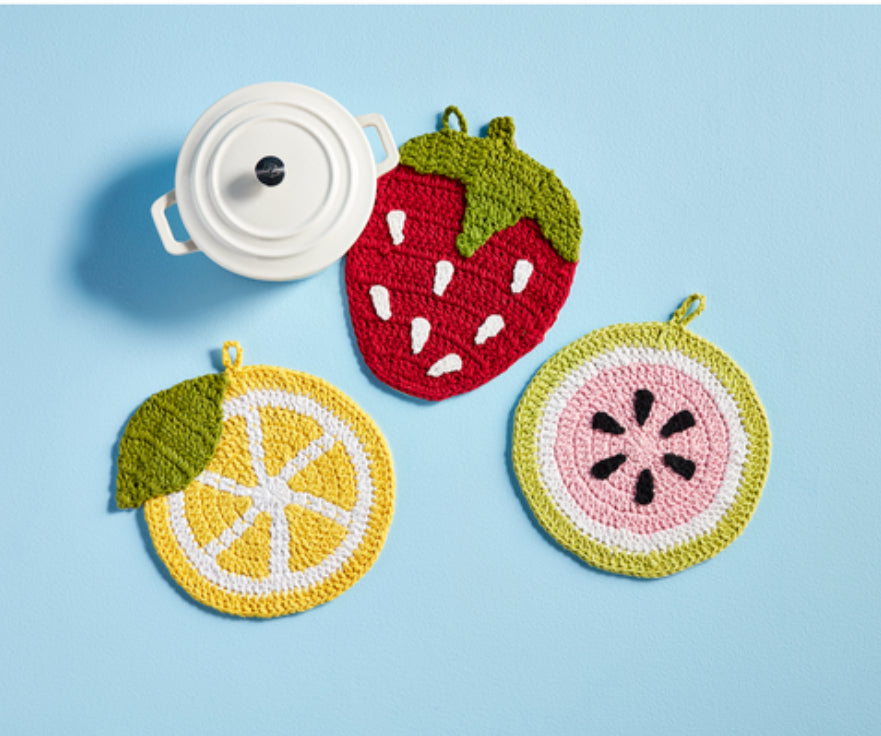 Strawberry crochet trivet